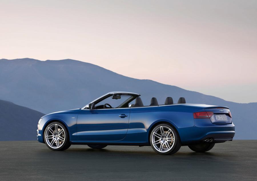  Audi S5 Cabriolet 2009 года  (фото 3 из 56)